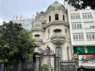Bán biệt thự kiến trúc cực đẹp sang trọng  nằm trong khu vực cao cấp bậc nhất quận 3