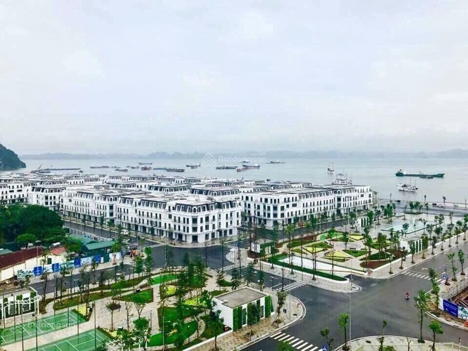Bán nhà vinhomes bến đoan p hồng gai quay sang biệt thự doji
