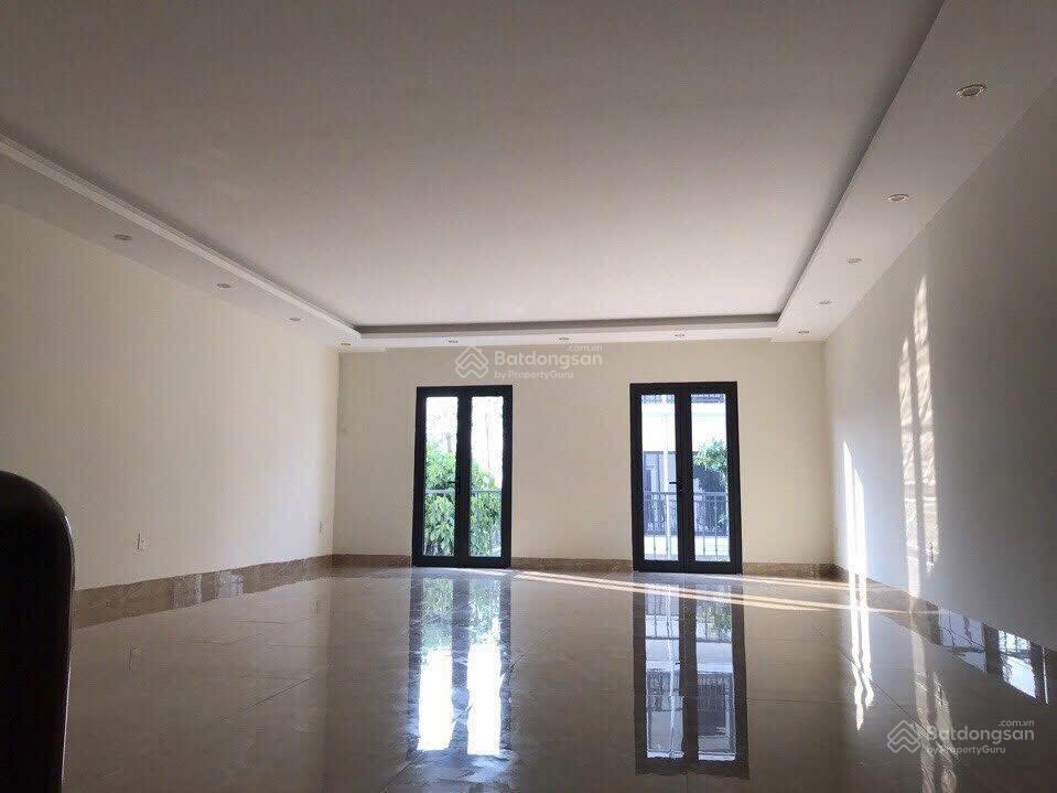 Bán nhà vinhomes bến đoan p hồng gai quay sang biệt thự doji