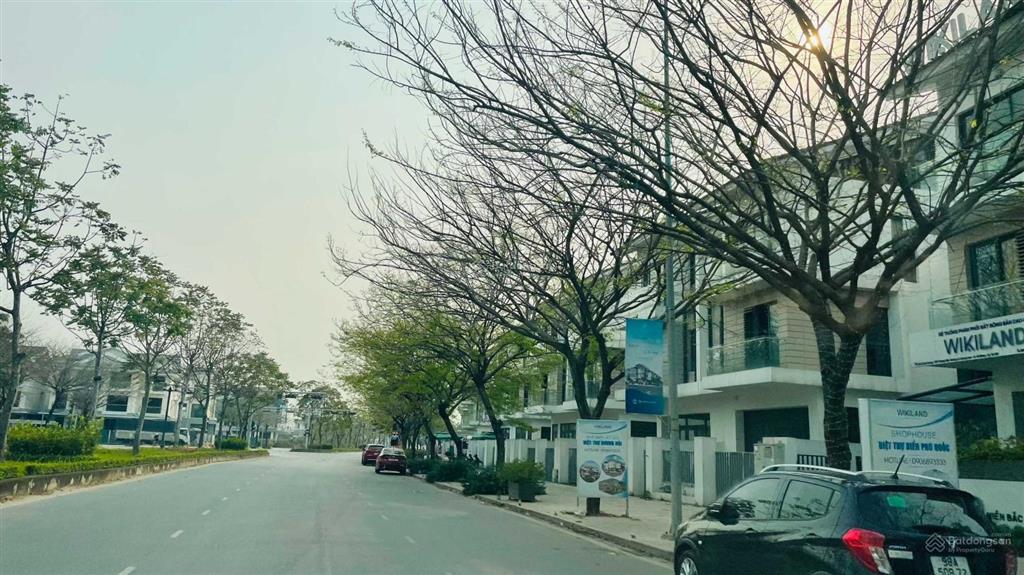 Bán biệt thự an vượng mặt hồ thiên văn học, mặt đường 40m lê quang đạo, giá đầu tư cực tốt