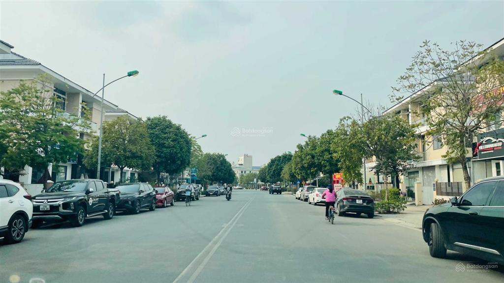 Bán biệt thự an phú dãy d04  dương nội, mặt đường 27m trục đi sang vinsmart city