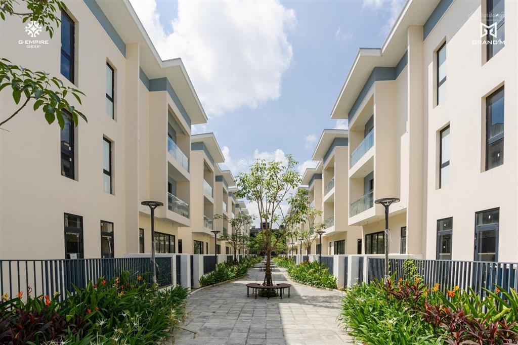 Bán gấp căn g09.08 an quý đường to 23,5m. sổ đỏ chính chủ không vay