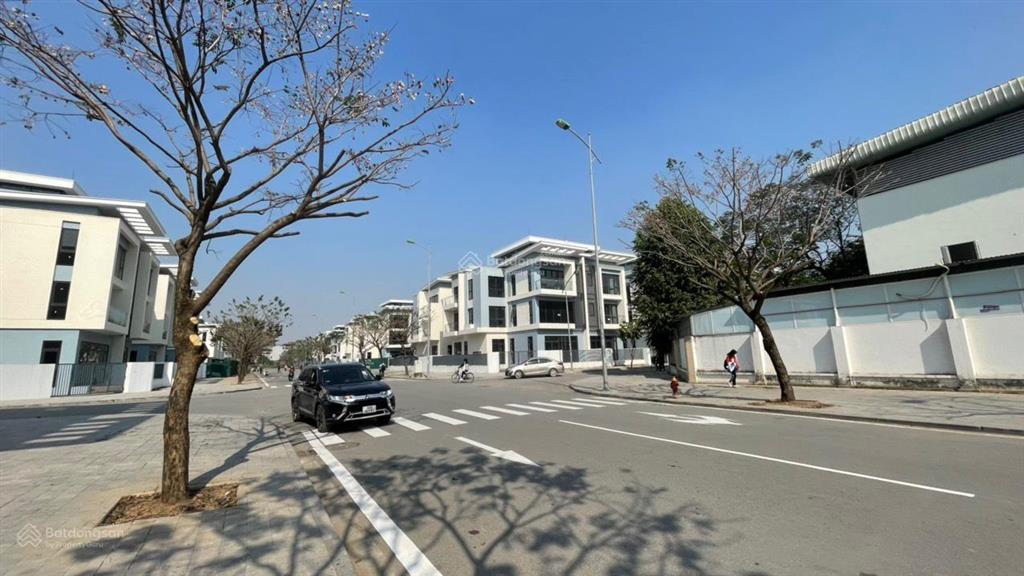 Bán cắt lỗ 9 tỷ căn biệt thự an quý 198m2, 2 mặt đường trước sau