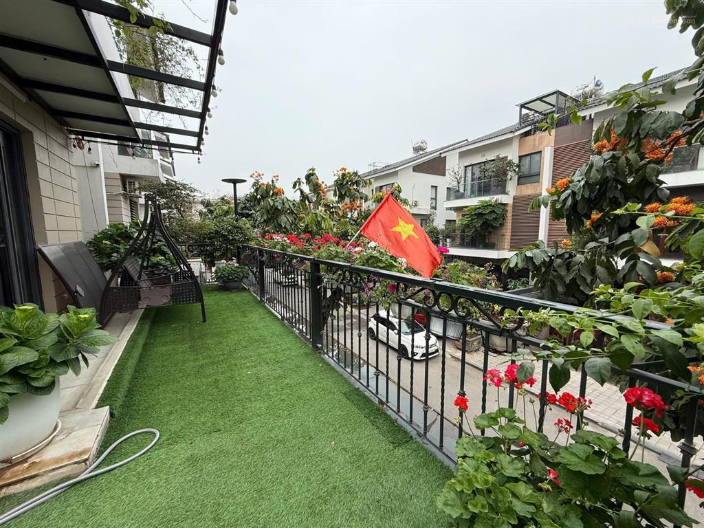 Bán căn biệt thự an vượng siêu rẻ hoàn thiện full nội thất ở, giá 3x tỷ để lại hết đồ