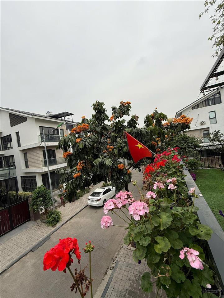 Bán căn biệt thự an vượng siêu rẻ hoàn thiện full nội thất ở, giá 3x tỷ để lại hết đồ