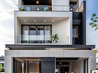 Bán gấp biệt thự kdc bộ công an quận 7, 4 tầng, 157.5m² (9x17.5m), giá 18 tỷ sổ hồng hoàn công