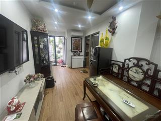 Cho thuê căn studio dt 30m2 full nội thất tại phố võng thị tây hồ 0967 555 ***