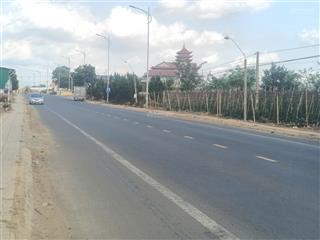 Bán đất mặt tiền dt724 đường nhựa 12m dt 12x54m tc200m2 làm kho bãi kinh doanh