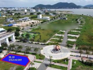 Một nền góc nhà phố gần biển ,hướng biển hà tiên vị trí siêu đẹp chỉ 3.4 tỷ,có sổ/0932 185 ***