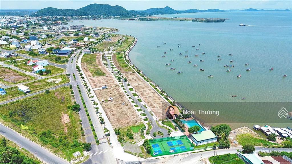 Nền biệt thự mặt tiền võ văn kiệt khu lân biển hà tiên 264m2 giá cđt 5.270tỷ/gpxd 3 tầng/0932 185 ***