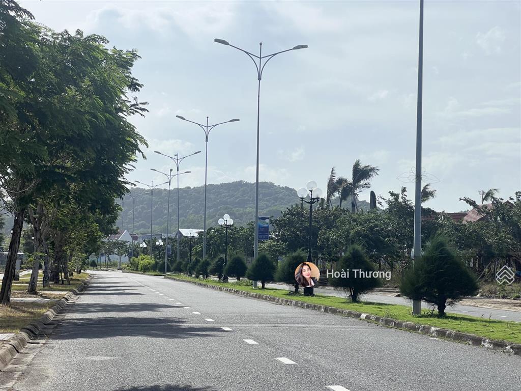 Nền biệt thự mặt tiền võ văn kiệt khu lân biển hà tiên 264m2 giá cđt 5.270tỷ/gpxd 3 tầng/0932 185 ***