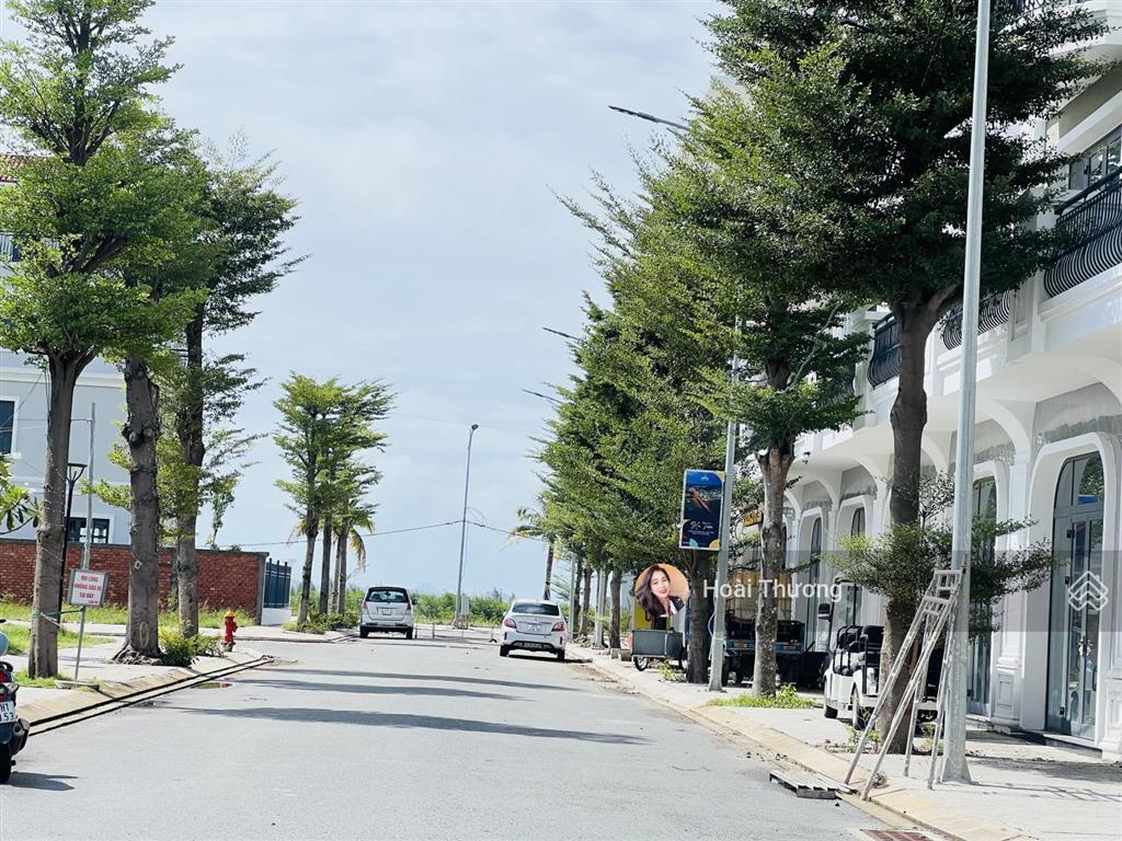 Nhà phố biển hà tiên new vegas có sổ đã hoàn công, hạ tầng hoàn thiện chỉ 5.1 tỷ,  0932 185 ***