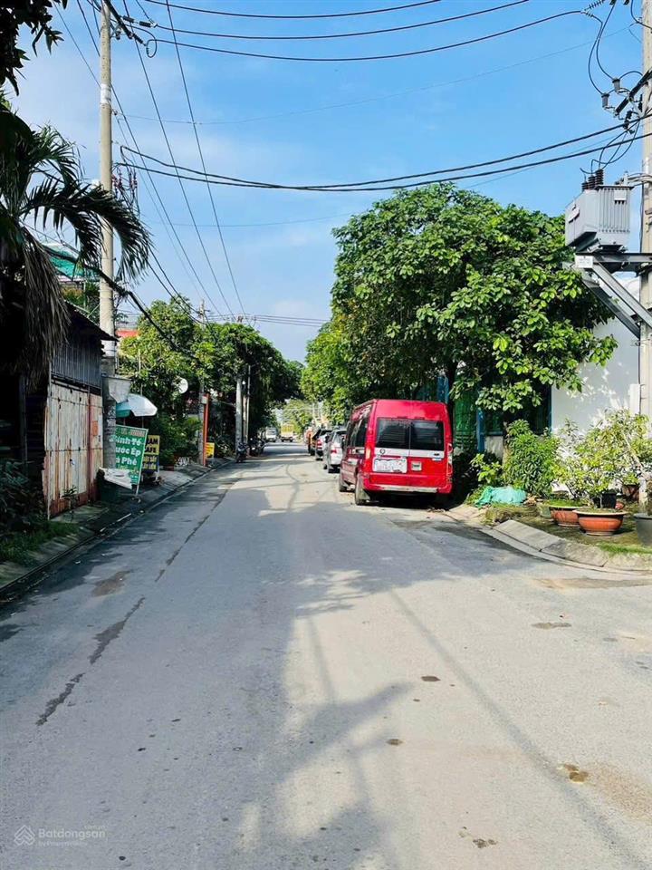 Bán đất 1/ trần thị do  kdc bàn cờ . dt 5x17m , đường xe hơi 10m gần cầu vượt tth giá 5.8 tỷ tl