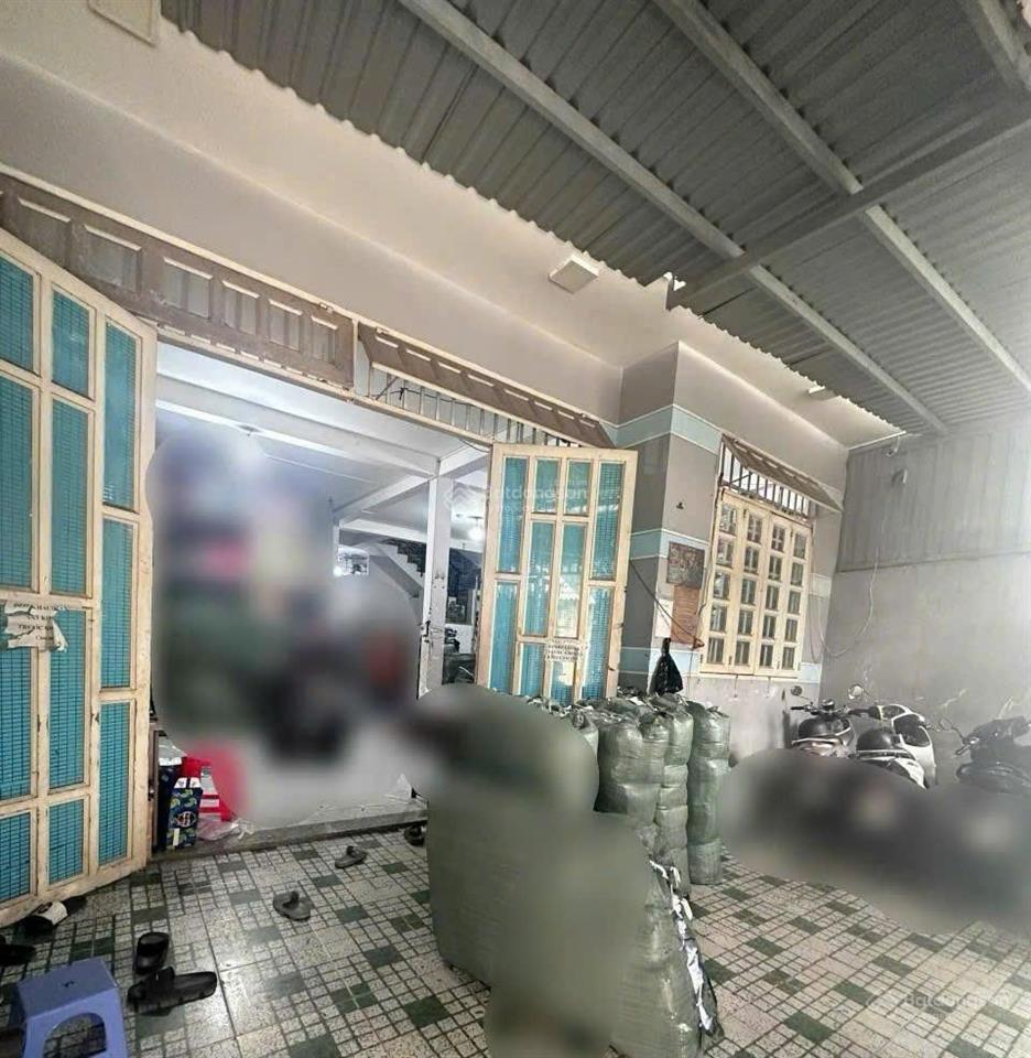 Bán nhà 2 lầu đường nguyễn văn quá. dt 7m nở hậu 11m x 20m. đường 5m thông giá 8.2 tỷ tl