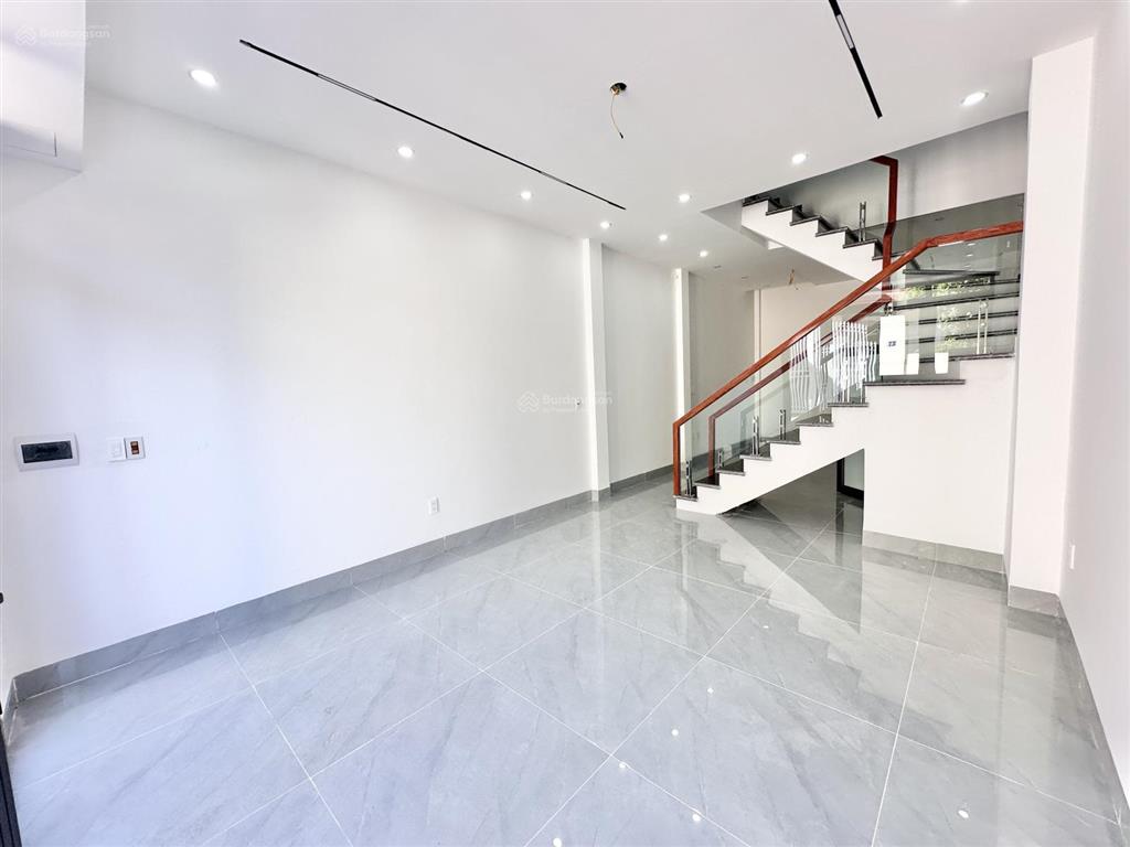 Nhà 4 tầng ngõ thông ô tô vào duy nhất tầm tiền 3 tỷ tại phường hồng bàng