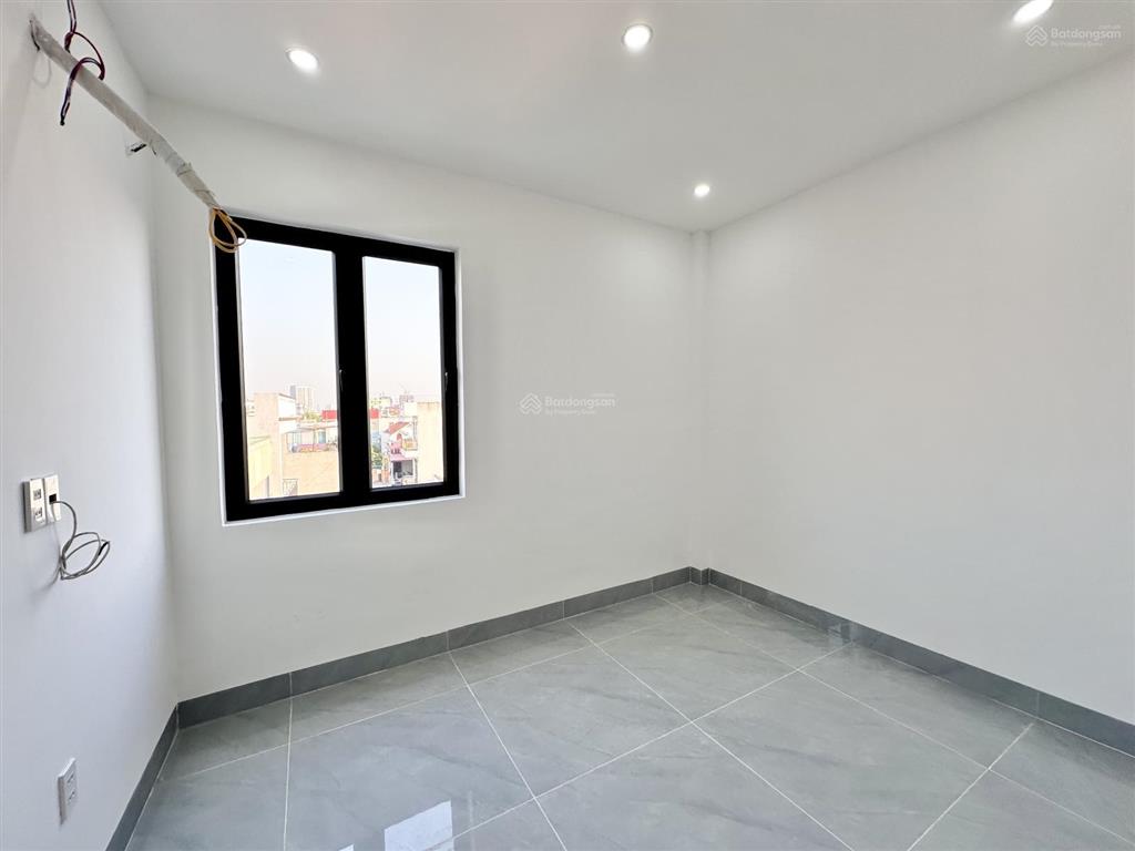 Nhà lô góc 2 mặt tiền 4 tầng ngõ ô tô thông các ngả chỉ 3,28 tỷ tại hồng bàng, hải phòng