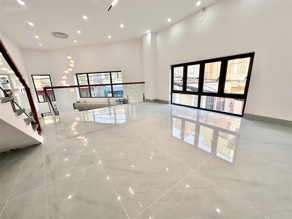 Nhà lô góc 2 mặt tiền 4 tầng ngõ ô tô thông các ngả chỉ 3,28 tỷ tại hồng bàng, hải phòng