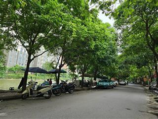 Liền kề làng việt kiều châu âu  nguyễn văn lộc 80m2*5 tầng. 1 mặt view hồ  1 mặt view khuôn viên