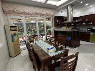 Bán gấp phân lô 200m2*mặt tiền 10m đường nguyễn xiển. lô góc view sân chơi gara xe 7 chỗ, chỉ 39 tỷ