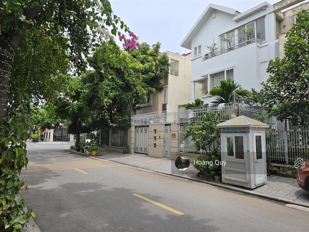 Biệt thự sân vườn phố nguyễn văn lộc 135.2m2*5 tầng view gần sân chơi, hoàn thiện đẹp, chỉ 29 tỷ