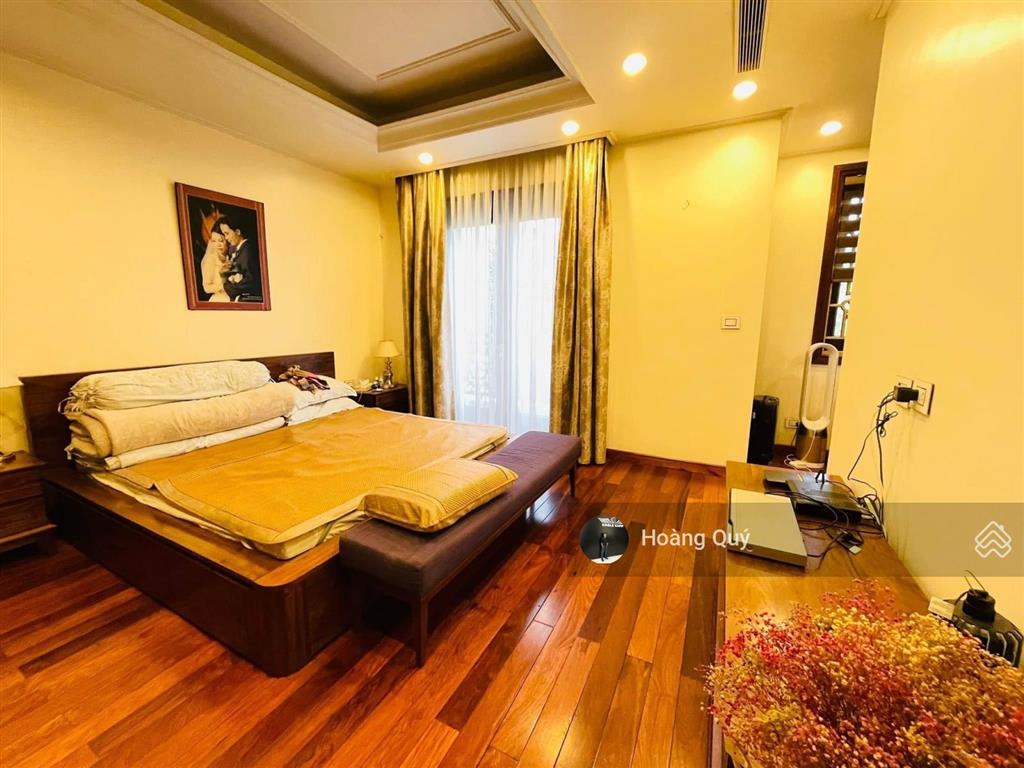 Biệt thự xây cao tầng kđt hạ đình  thanh xuân 180m2* mặt tiền 10m. vị trí đẹp lô góc hai mặt tiền.