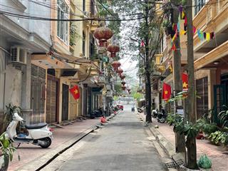 Bán đất nguyễn khánh toàn, cầu giấy 88 m2 phân lô, ngõ ô tô, 2 mặt tiền, nhỉnh 16 tỷ.  0988 424 ***