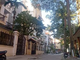 Đội cấn, ba đình 100m2, lô góc, 3 mặt thoáng, vỉa hè rộng, ô tô tránh, nhỉnh 26 tỷ. 0988 424 ***