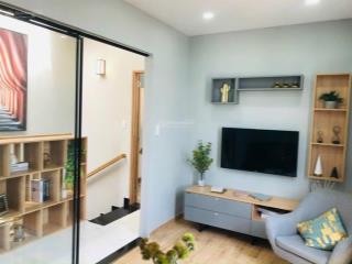 Nhà gần chợ bình chánh 2 tầng full nội thất bao đẹp.