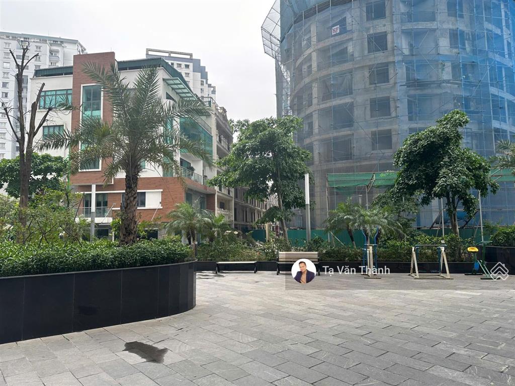 Bán shophouse imperia 360 giải phóng 100m2, mt 5m thang máy, 32 tỷ, 5 tầng.  0983 968 ***