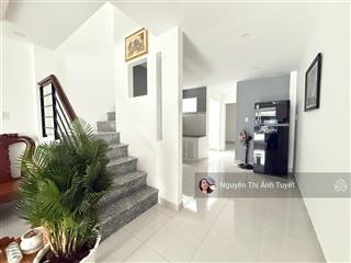 Nhà 3 phòng ngủ, sổ riêng hoàn công, full nội thất. giá chính chủ 1.65 tỷ