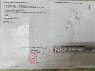 Lô góc 2 mt siêu rẻ 9.38 x 20 sổ sẵn  hướng đông nam . giá chính chủ 2.35 tỷ