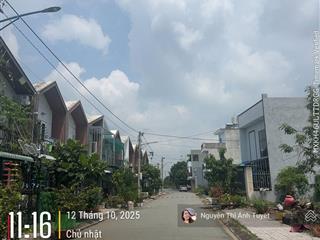 Góc 2 mặt tiền | 6x20m = 120m2 | sổ sẵn  giá chỉ 12triệu /m2 (ngộp)