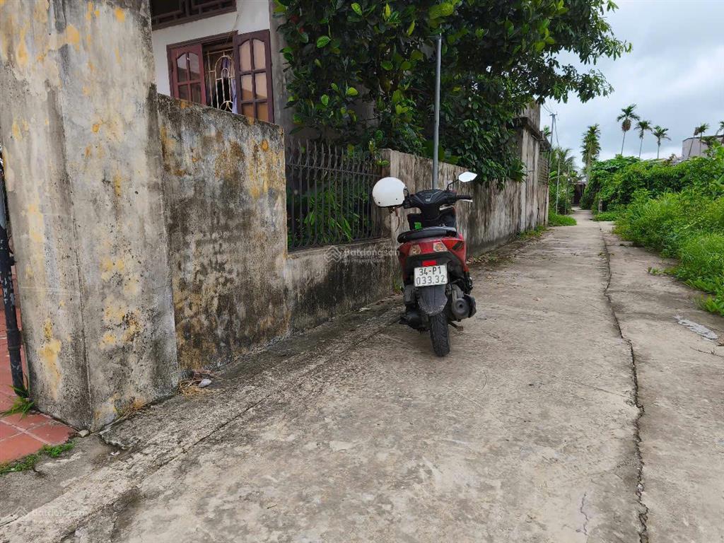 Lô góc 50m2 ngang 4,2m. ngõ thông 3m. ô tô đỗ trước đất. hoà nghĩa,dương kinh, chỉ 850tr