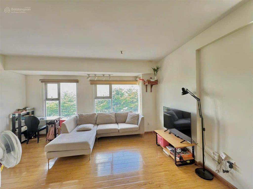 Bán căn chung bán căn chung cư flora fujichỉ 3tỷ 1pn+1 55m2, đường d1, phước long b, tp thủ đức