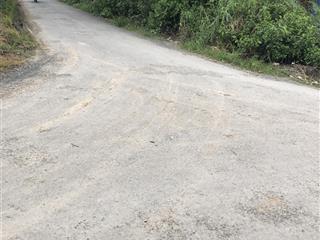 Bán nhà yến tặng kèm nhà cấp 4 full thổ cư