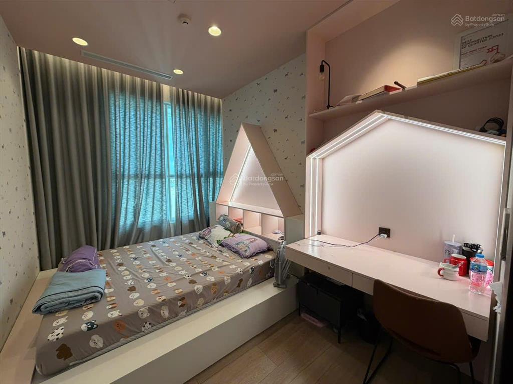 Cho thuê 4pn duplex sadora  215m2  nội thất cao cấp