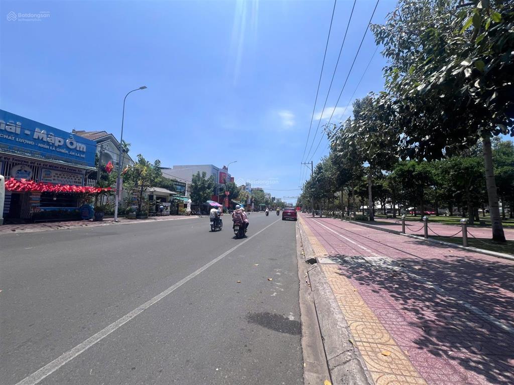 Bán cặp võ văn kiệt đối diện công viên võ văn kiệt, phan thiết, hướng nam giá đầu tư