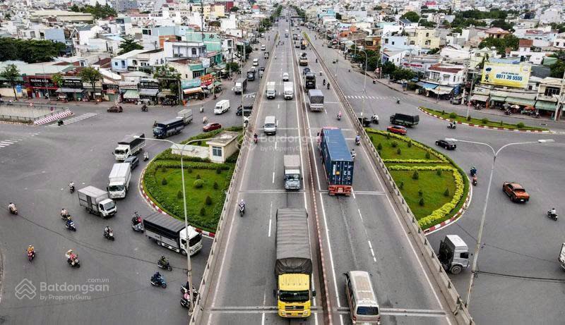Gần 2.000m2(odt) vị trí gần ngã tư an sương ngay quốc lộ 22 đường thông xe tải ra song hành giá 75t