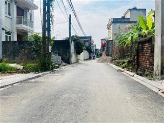 Chính chủ gửi bán lô đất đẹp trục chính lương qui, đông anh 54,5m2, shcc sẵn gd.