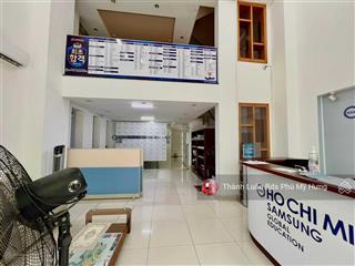 Cho thuê nhà phố phú mỹ hưng quận 7. dt 7x18m. trệt + 4 lầu. nội thất cơ bản  5 phòng. em luân