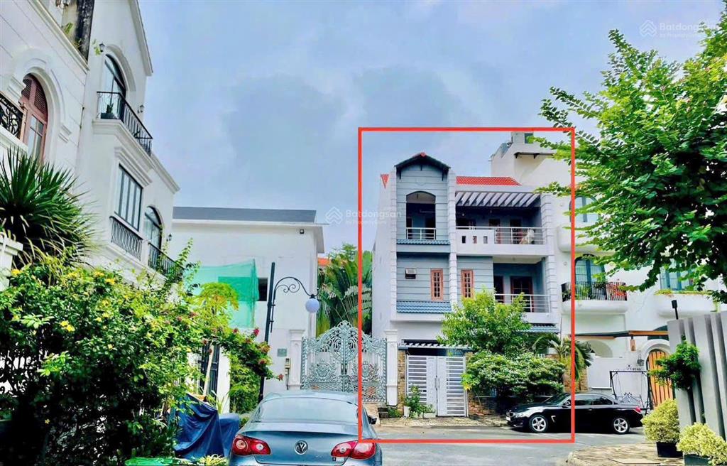 Bán biệt thự phú mỹ hưng giá tốt đầu tư. thấp hơn thị trường 20%.(lý do đâm đường nội khu). e luân