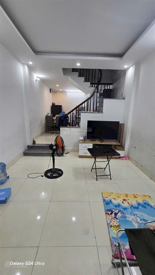 Bán gấp căn nhà 3 tầng la phù  hoài đức cách aeon hà đông 2.5 km