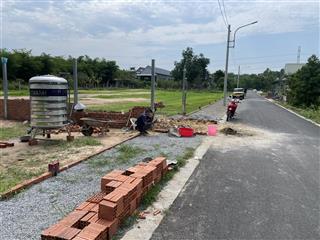Đất thị trấn,đối diện khu công nghiệp