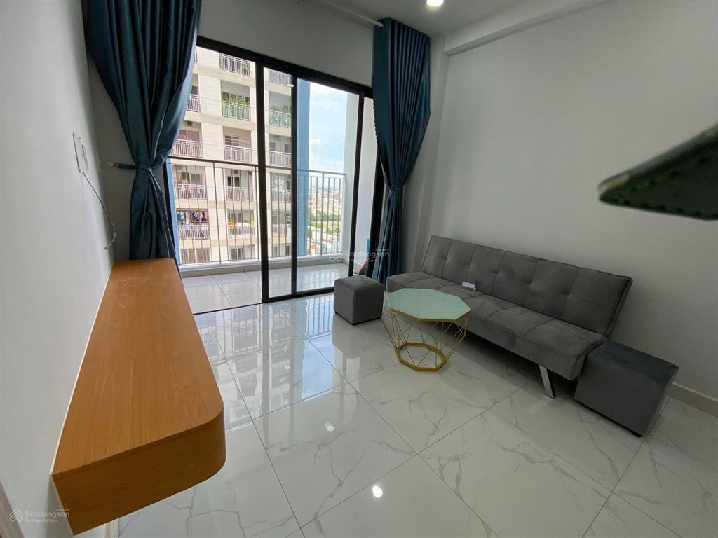 Cho thuê căn charm city ngay vincom dĩ an full nội thất thiết kế 70m2 2pn 2wc ban công view hồ bơi