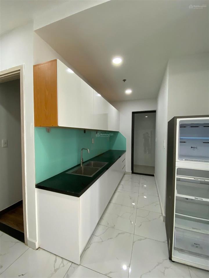 Cho thuê căn charm city ngay vincom dĩ an full nội thất thiết kế 70m2 2pn 2wc ban công view hồ bơi