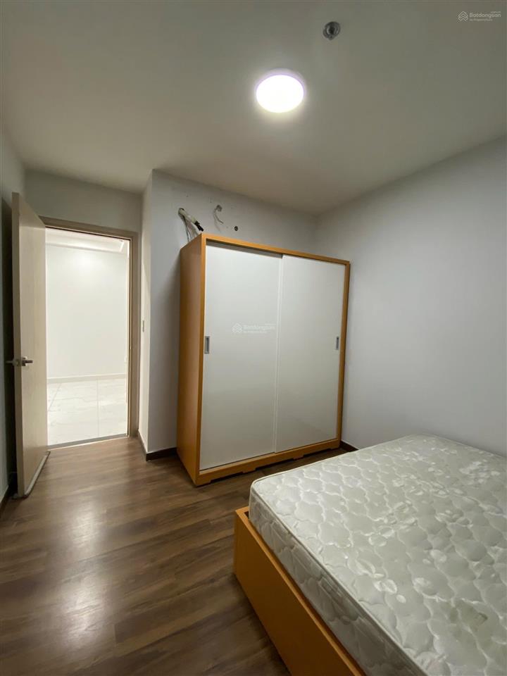 Cho thuê căn charm city ngay vincom dĩ an full nội thất thiết kế 70m2 2pn 2wc ban công view hồ bơi