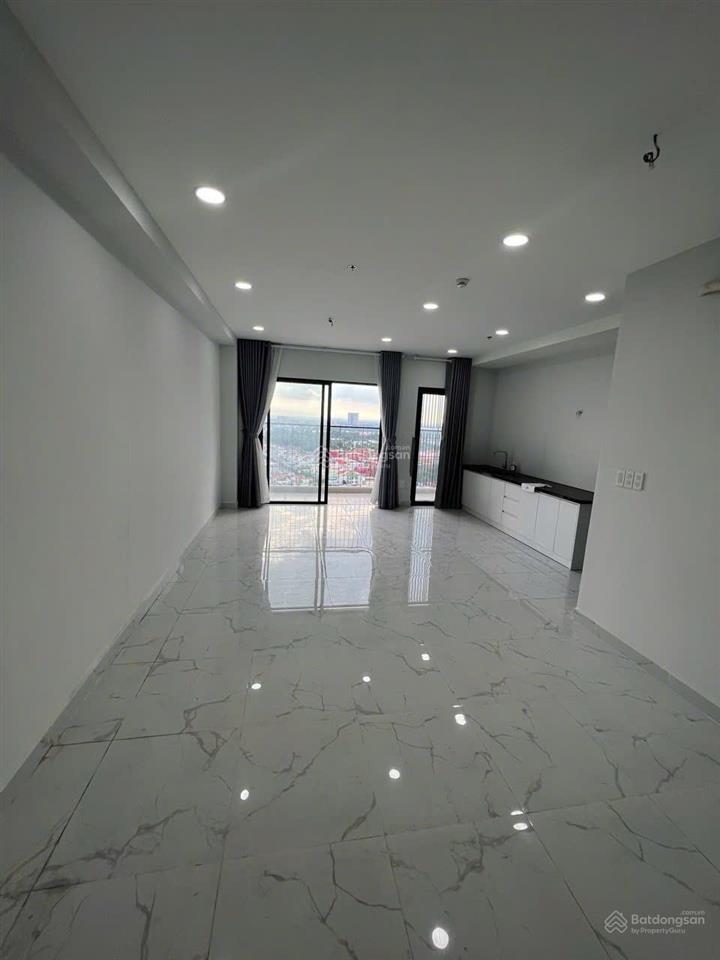Cho thuê căn hộ charm city 3pn 3wc nhà trống có rèm, nội thất cơ bản chủ đầu tư, cho thuê 7tr3