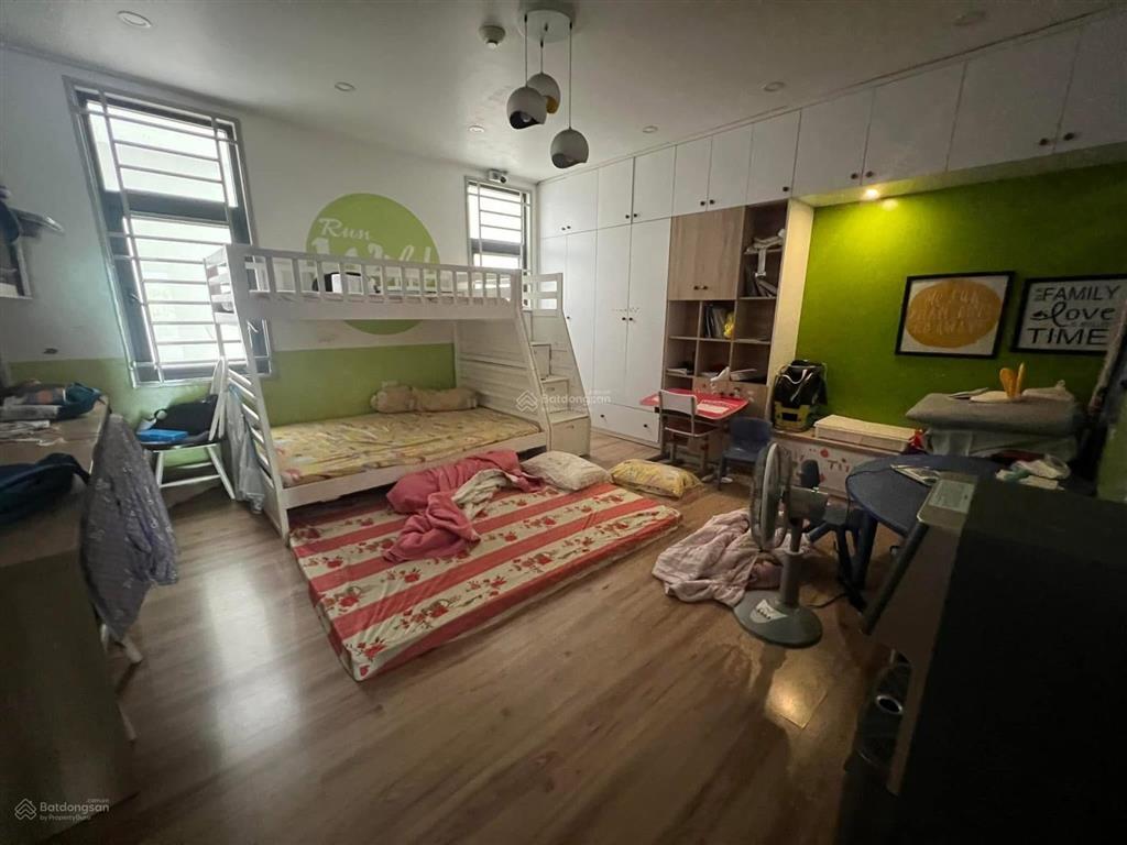 Mtkd gần cc bàu cát ii, tân bình, 126m2(5.1x26m) 5 tầng, nhà mới, thang máy cao cấp, 6 pn