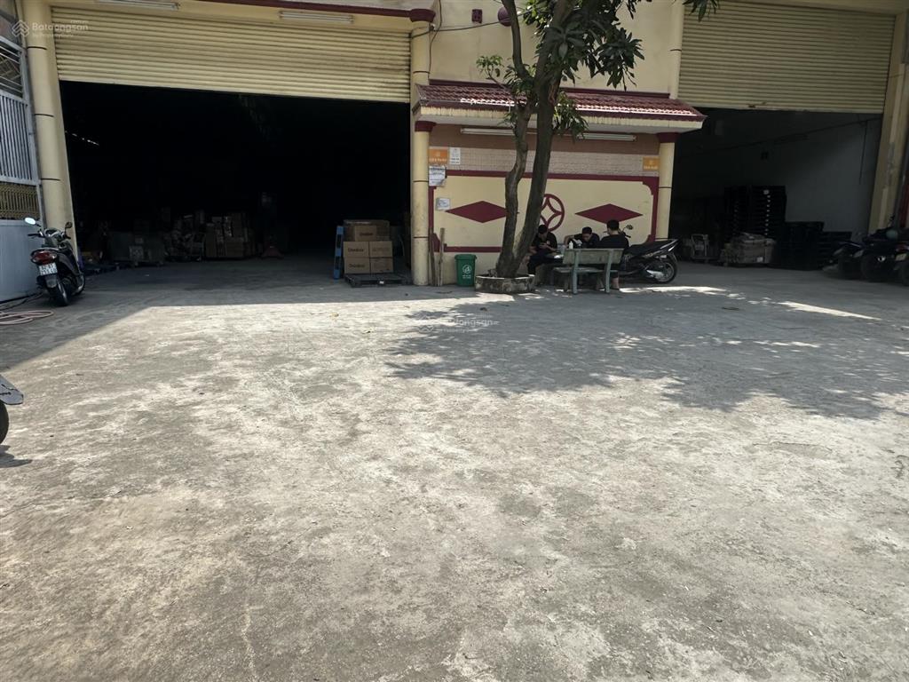 Bán xưởng 2600m2 thu nhập 250tr/tháng có nhà tiền chế nguyễn cửu phú. an lạc ,bình tân