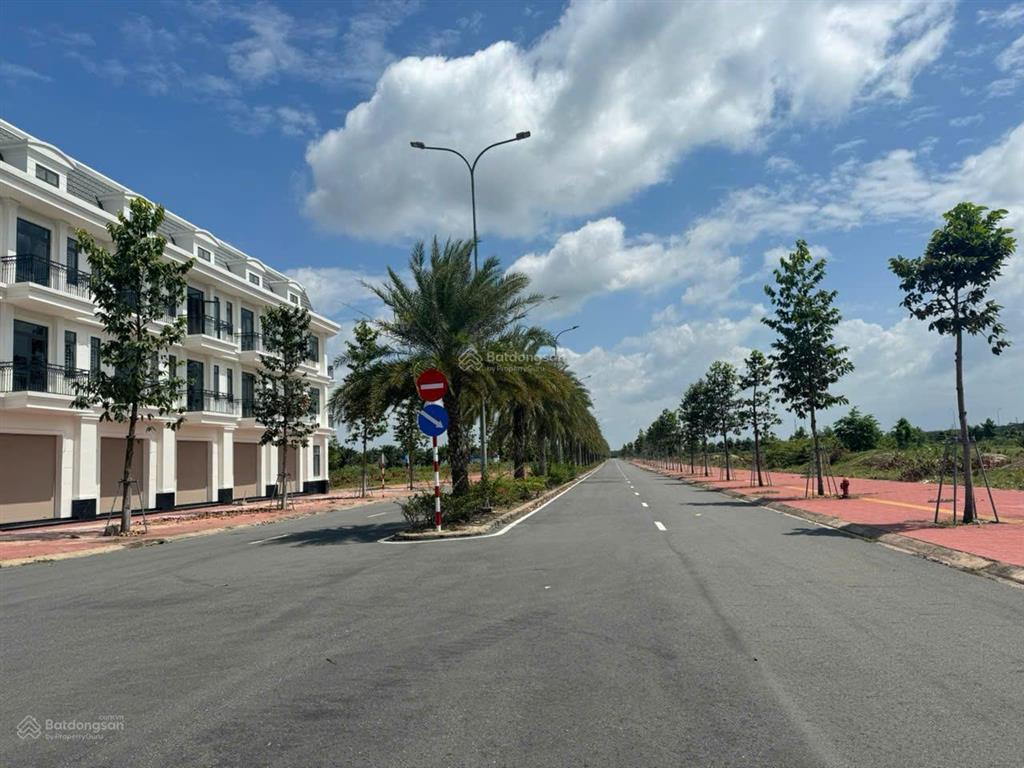 Chuyên hàng ngộp mega city 2 nhiều vị trí gần tttm, đường 15m, 17m, 24m, 32m.  0937 352 ***